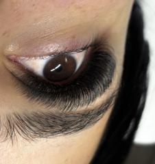 Anca Lashes Studio — fotografie din portofoliu 8