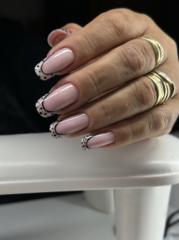 Laura Matei NailTech — fotografie din portofoliu 12