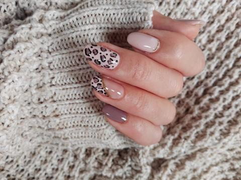 Niko Nails Műkörmös — munkafotó 1
