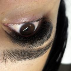 Anca Lashes Studio — fotografie din portofoliu 8