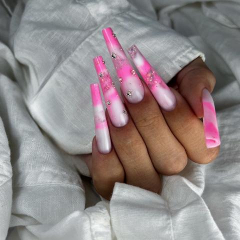 Nails By Barbu Antonia — fotografie din portofoliu 1