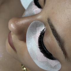 Anca Lashes Studio — fotografie din portofoliu 2