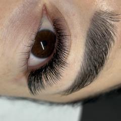 Anca Lashes Studio — fotografie din portofoliu 7